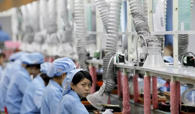 未來幾年，制造業(yè)、服務(wù)業(yè)等勞動(dòng)密集型產(chǎn)業(yè)的招工將更加困難，勞動(dòng)力成本也必將日益高漲